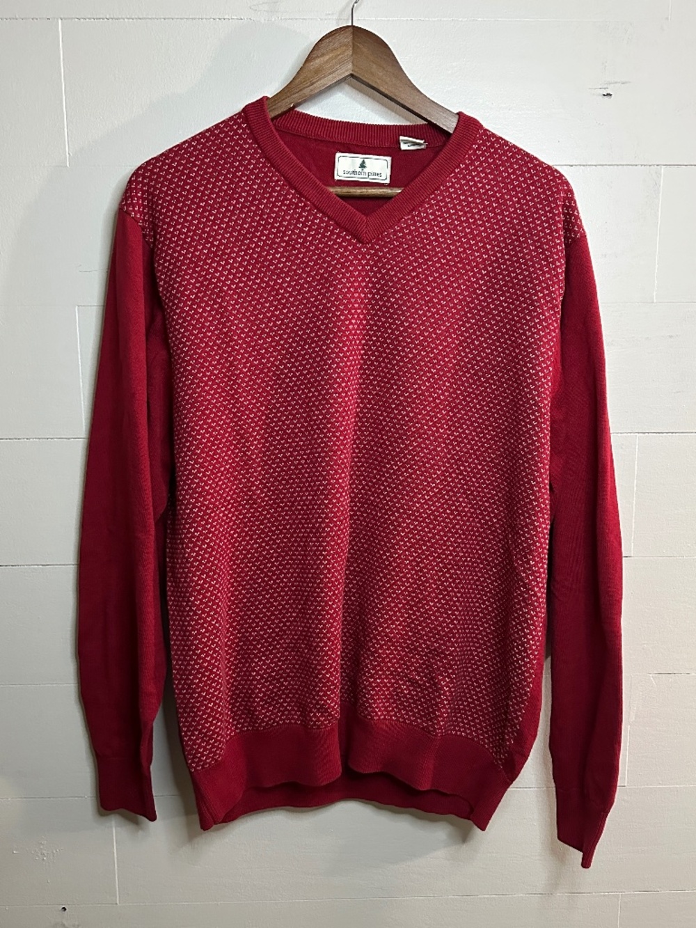 Southern Pines Red/White Patterned V Neck Sweater Size XL